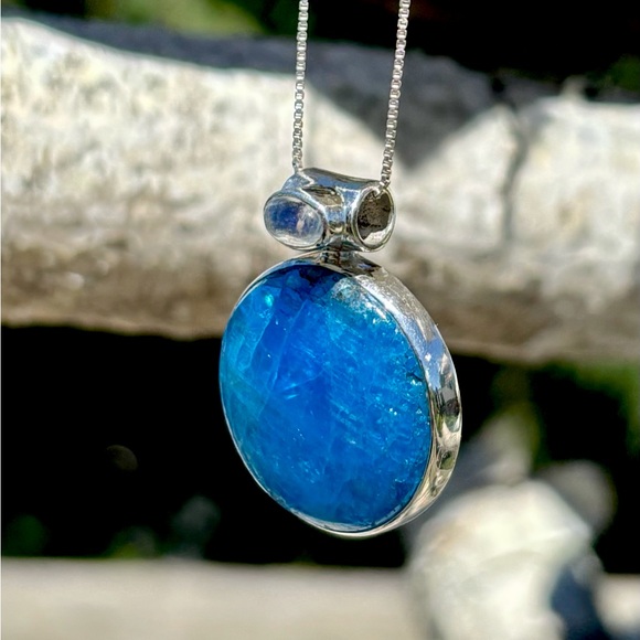 Apatite & Moonstone Necklace - Picture 13 of 14